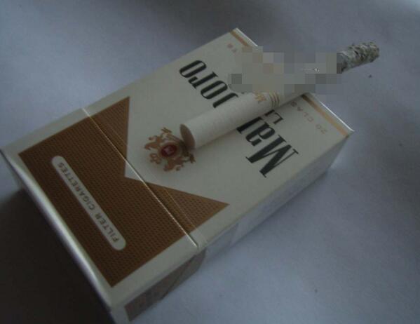 百乐红酒爆珠香烟